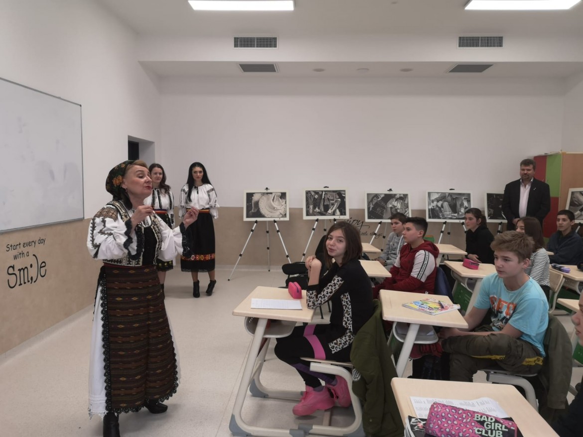 „Caravana Etnografică”, un nou proiect cultural lansat la școala „smart” de la Ciugud
