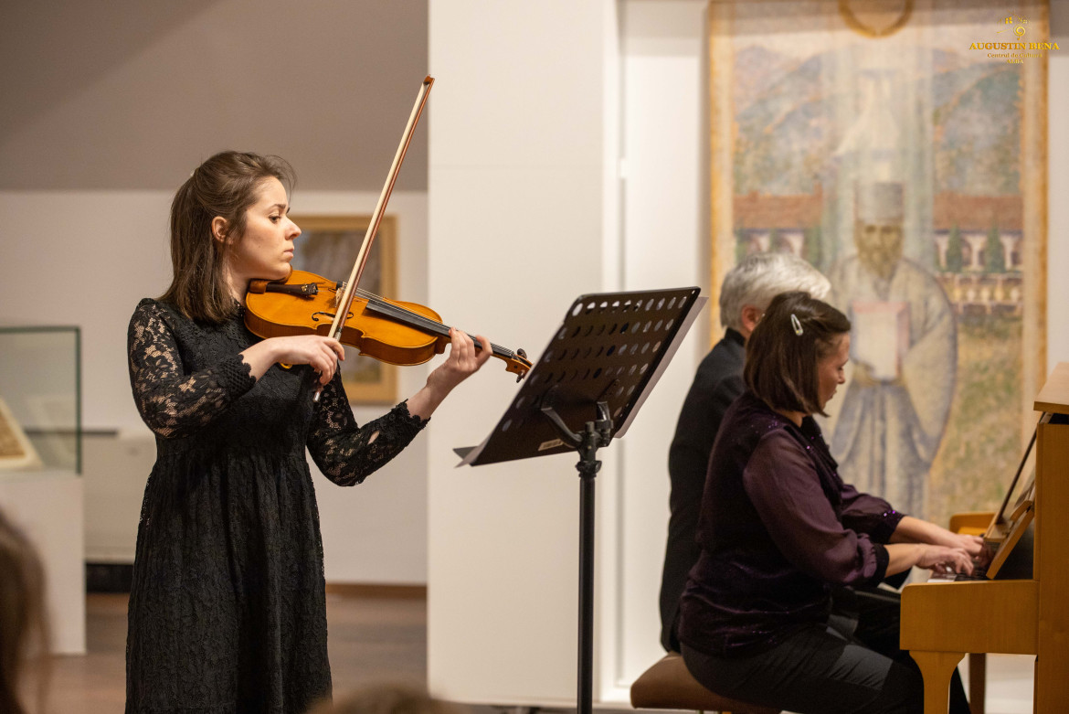 Concert cameral extraordinar și expoziție de artă fotografică, organizate la Alba Iulia cu ocazia Zilei Culturii Naționale