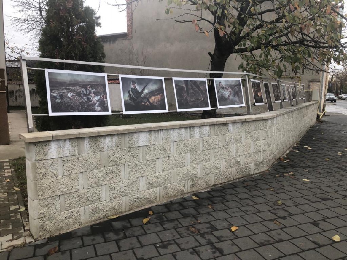 Expoziție de fotografie dedicată Zilei Naționale a României