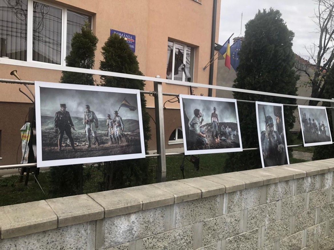Expoziție de fotografie dedicată Zilei Naționale a României